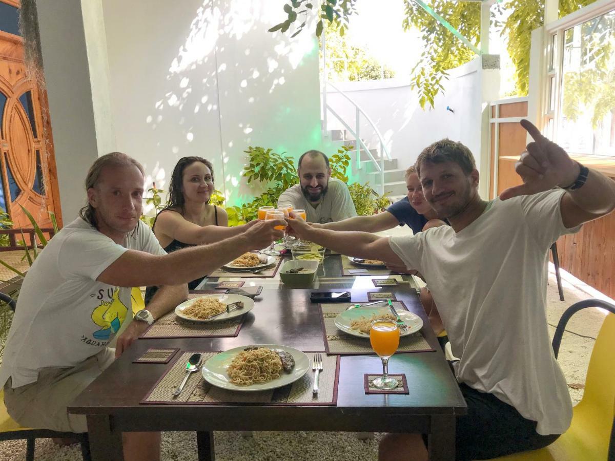 Moodhu Surf House Hotel Himmafusi Kültér fotó
