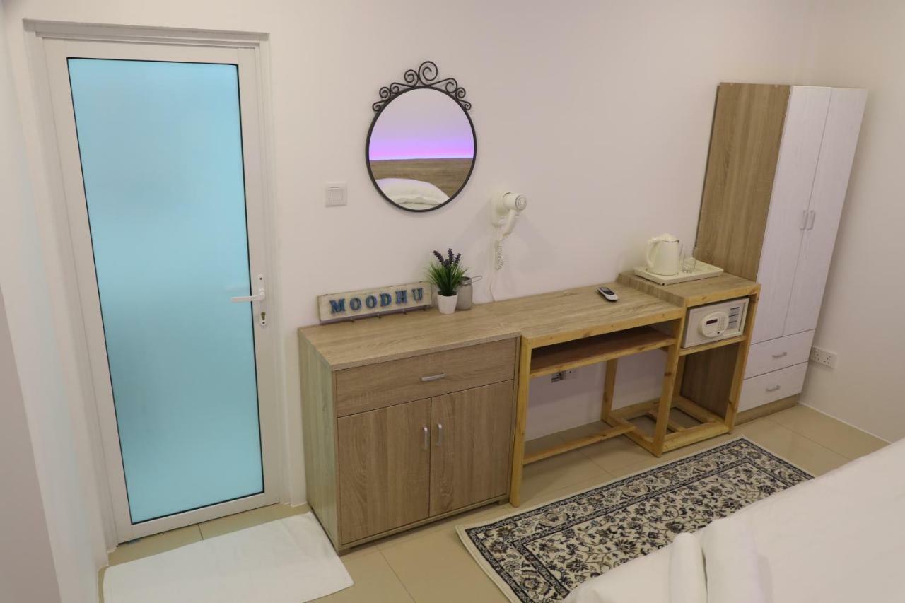 Moodhu Surf House Hotel Himmafusi Kültér fotó
